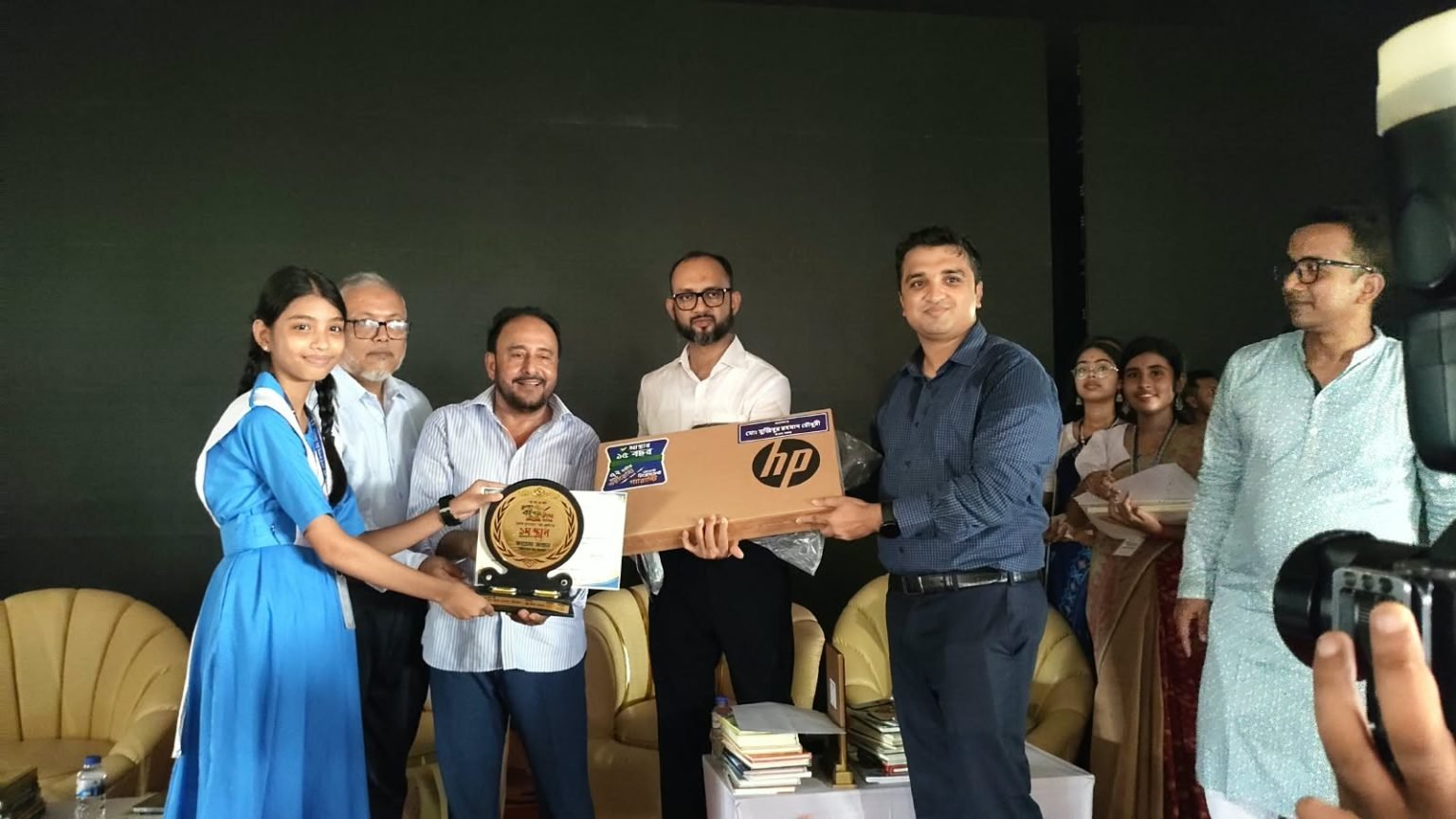 শ্রীমঙ্গলে বইপড়া উৎসবের পর্দা নামল, পুরস্কৃত বিজয়ীরা